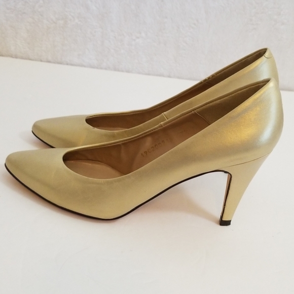 Vintage Caressa Leather Heels Size 7.5M - Picture 3 of 8
